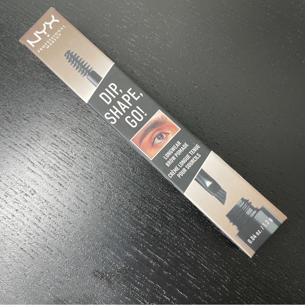 NIB NYX Dip Shape Go Longwear Brow Pomade Ash Brown